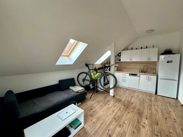 Kiadó téglalakás, albérlet, Érden 250 E Ft / hó, 2 szobás