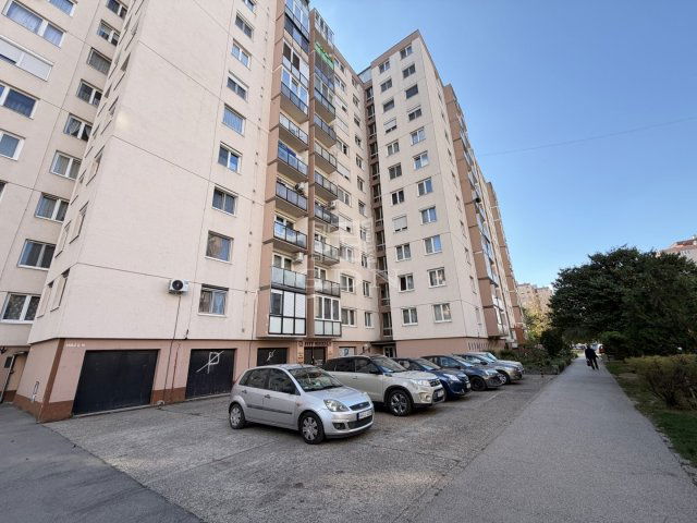 Kiadó panellakás, albérlet, Székesfehérvárott 155 E Ft / hó