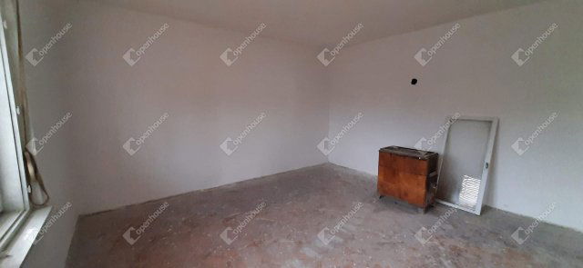 Eladó családi ház, Zalabaksán 18 M Ft, 4 szobás