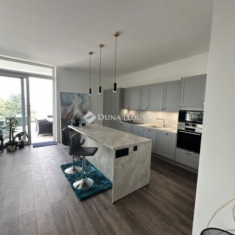 Eladó téglalakás, Budapesten, III. kerületben 353.99 M Ft