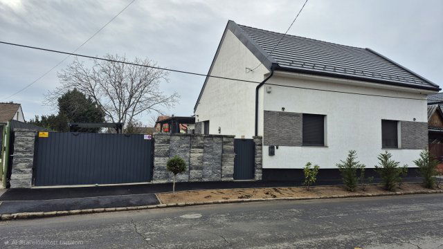 Eladó családi ház, Budapesten, XVIII. kerületben 169.9 M Ft