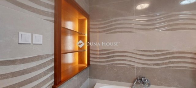 Eladó családi ház, Makón 79 M Ft, 4 szobás