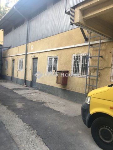 Eladó ipari ingatlan, Budapesten, XIV. kerületben 800 M Ft