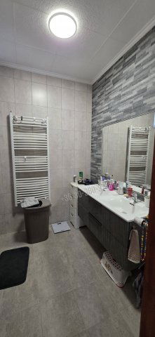 Eladó családi ház, Baracson 68 M Ft, 2+2 szobás