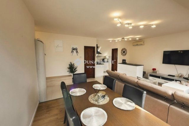 Eladó családi ház, Kecskeméten 149 M Ft, 6+1 szobás