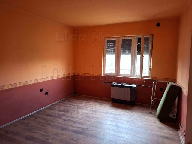 Eladó családi ház, Berzencén 11 M Ft, 3 szobás