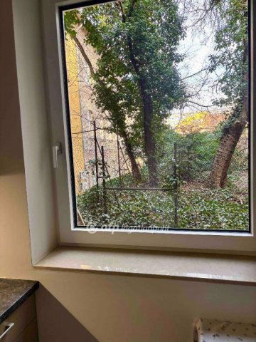 Eladó téglalakás, Budapesten, I. kerületben 78.5 M Ft, 1 szobás