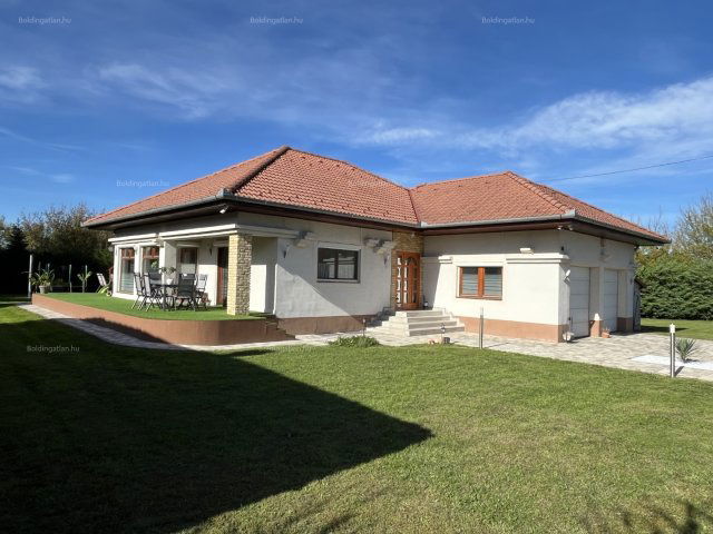 Eladó családi ház, Kaposmérőn 125 M Ft, 5 szobás