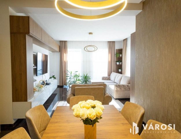 Eladó családi ház, Debrecenben 194.9 M Ft, 5 szobás