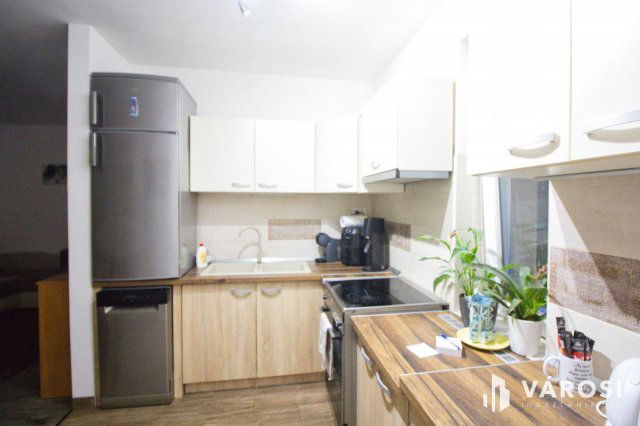 Eladó családi ház, Hódmezővásárhelyen 98 M Ft, 5 szobás