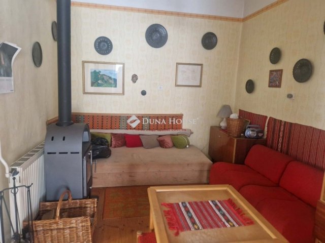 Eladó családi ház, Mohácson 35 M Ft, 4 szobás