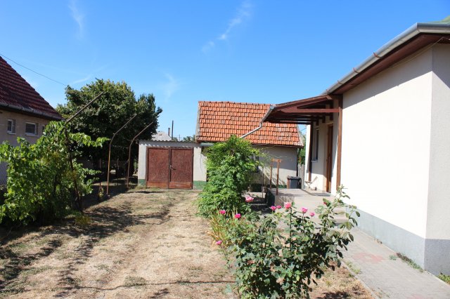 Eladó családi ház, Debrecenben, Epreskert utcában 65 M Ft