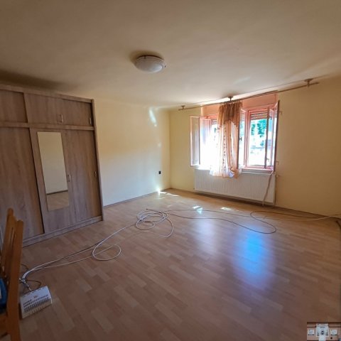 Eladó családi ház, Monoron 59.9 M Ft, 3 szobás