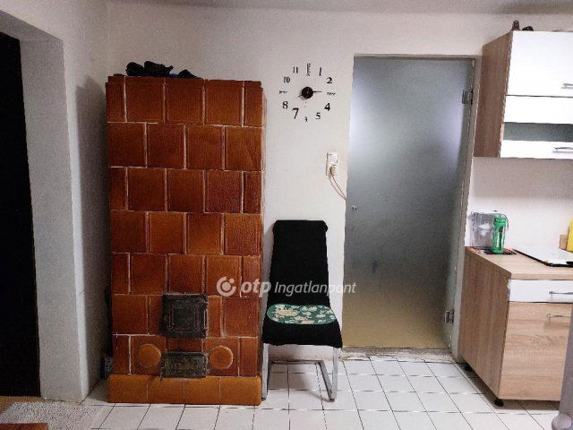 Eladó családi ház, Gödöllőn 53 M Ft, 2 szobás