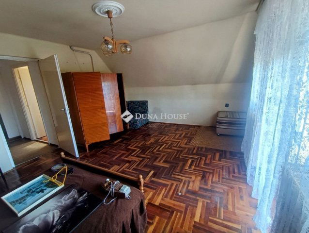 Eladó családi ház, Szigetszentmiklóson 63.9 M Ft, 3 szobás