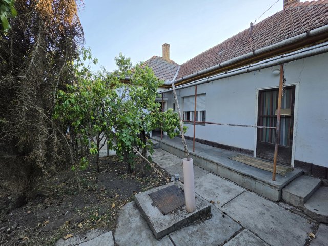 Eladó családi ház, Jászárokszálláson 29.9 M Ft, 3 szobás