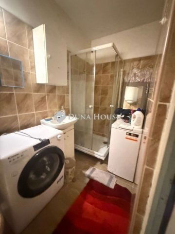 Eladó családi ház, Budapesten, IV. kerületben 38 M Ft, 2 szobás