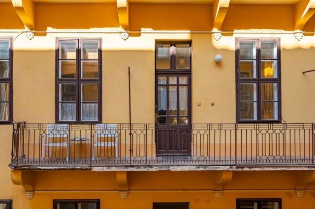 Eladó téglalakás, Budapesten, VI. kerületben 89.5 M Ft, 2 szobás
