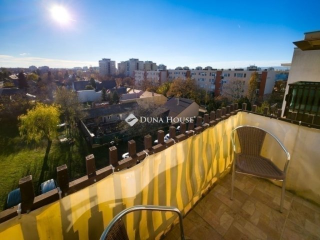 Eladó téglalakás, Budapesten, XVIII. kerületben 67 M Ft