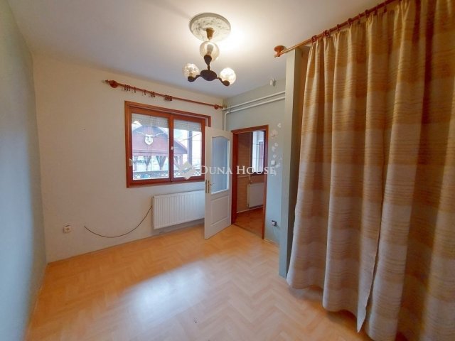 Eladó családi ház, Debrecenben 85 M Ft, 3 szobás