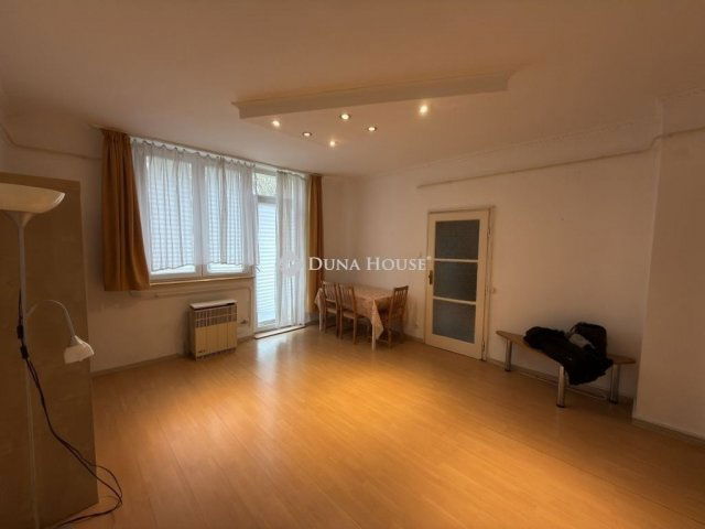 Eladó téglalakás, Budapesten, XVI. kerületben 47.5 M Ft