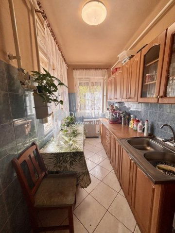 Eladó családi ház, Gyöngyösön 47.5 M Ft, 4 szobás