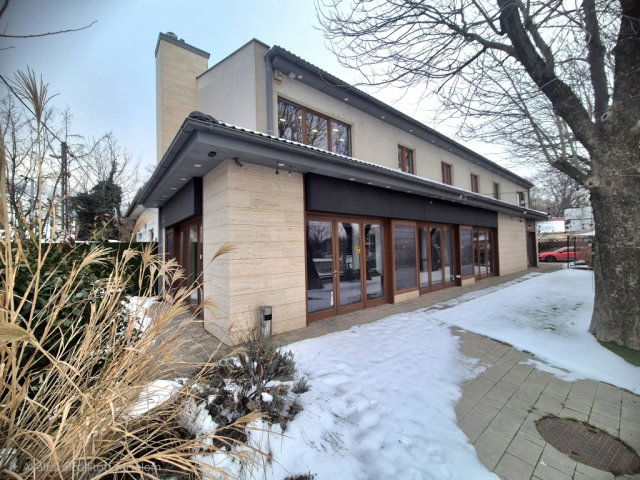 Kiadó üzlethelyiség, Budapesten, III. kerületben 2200 E Ft / hó