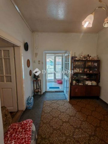 Eladó családi ház, Farmoson 32 M Ft, 3 szobás