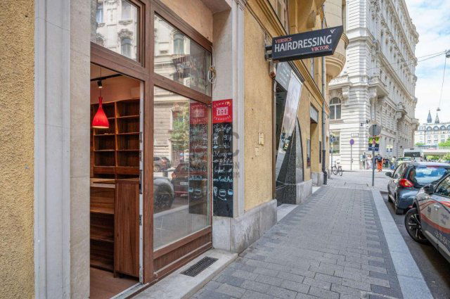 Eladó üzlethelyiség, Budapesten, V. kerületben 58 M Ft