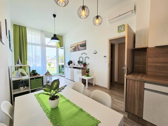 Eladó téglalakás, Siófokon 89 M Ft, 2 szobás