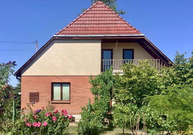 Eladó családi ház, Kecskeméten 79.9 M Ft, 5 szobás