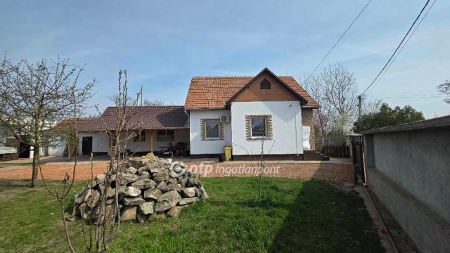 Eladó családi ház, Kabán 62 M Ft, 2 szobás