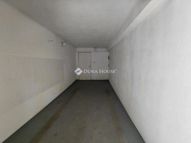 Eladó garázs, Szegeden 10.65 M Ft / költözzbe.hu