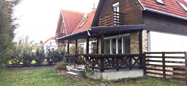 Eladó ikerház, Tahitótfalun 105 M Ft, 5 szobás