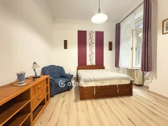 Eladó téglalakás, Budapesten, VIII. kerületben 79.99 M Ft