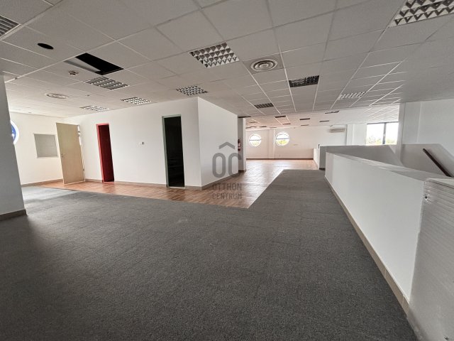 Eladó iroda, Budapesten, XVII. kerületben 191.726 M Ft