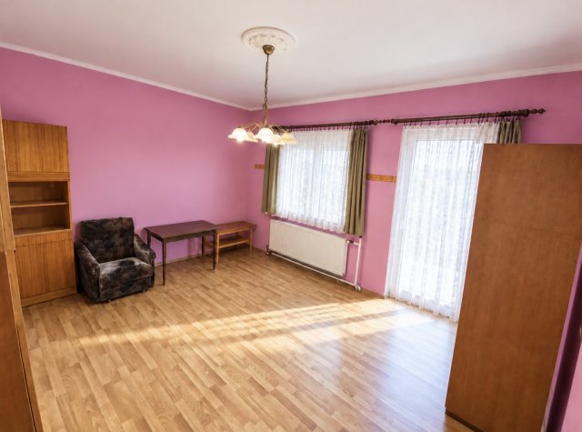Eladó családi ház, Vácon 139 M Ft, 5 szobás