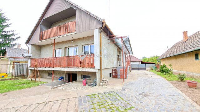 Eladó családi ház, Zsámbokon 62.9 M Ft, 5 szobás