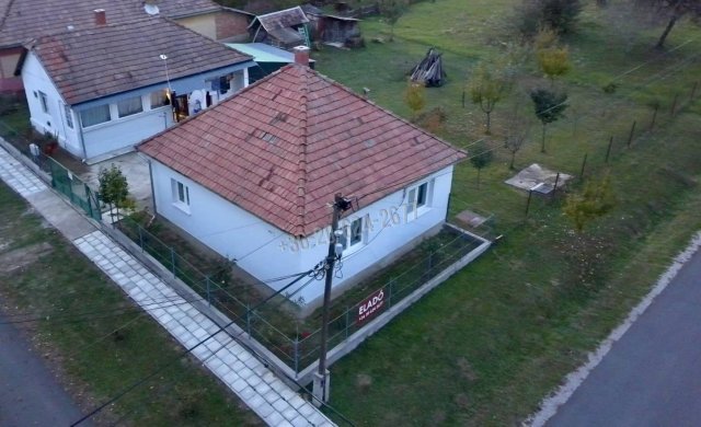 Eladó családi ház, Nézsán 33 M Ft, 3 szobás