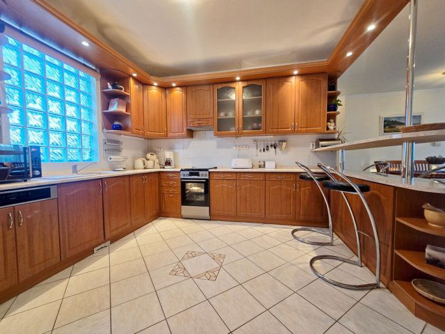 Eladó családi ház, Debrecenben 155.9 M Ft, 3 szobás