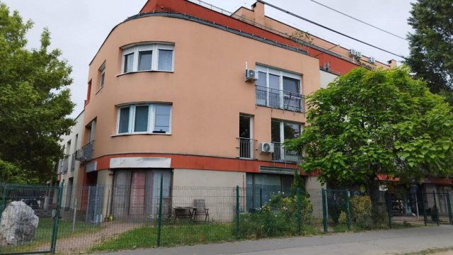 Eladó üzlethelyiség, Budapesten, XX. kerületben 48 M Ft