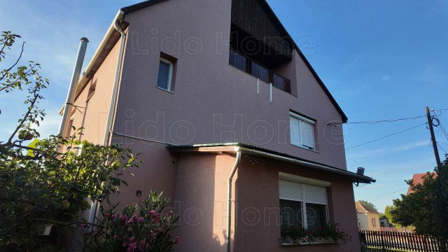 Eladó családi ház, Pusztaszabolcson 89 M Ft, 5 szobás