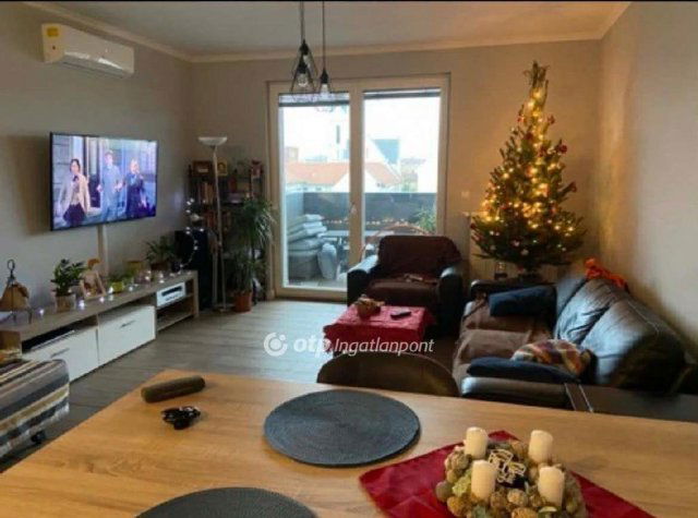 Eladó téglalakás, Győrött 94.99 M Ft, 3 szobás