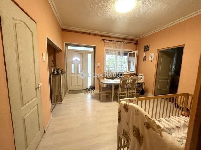 Eladó családi ház, Üllőn 77.5 M Ft, 3 szobás