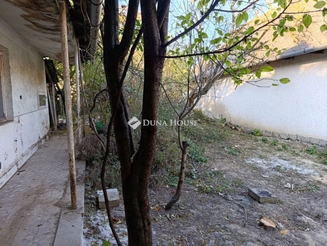 Eladó családi ház, Valkón 21.9 M Ft, 4 szobás