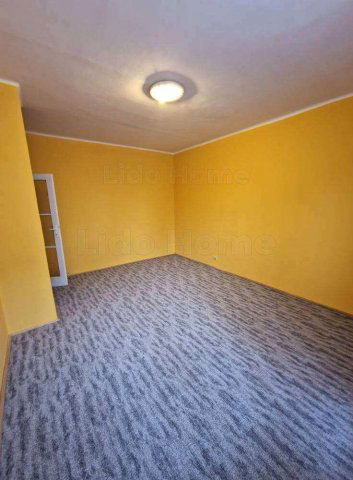 Eladó téglalakás, Székesfehérvárott 40 M Ft, 1 szobás