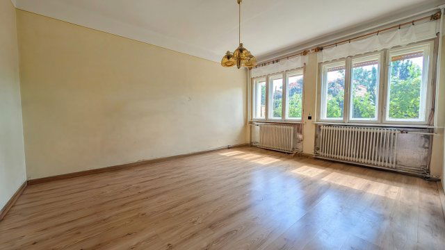 Eladó családi ház, Kecskeméten 54.7 M Ft, 3 szobás