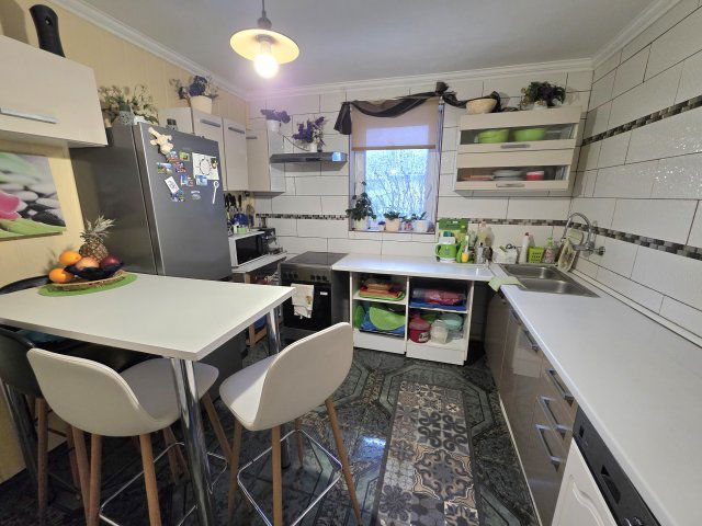 Eladó családi ház, Nyíregyházán 57.9 M Ft, 1+5 szobás