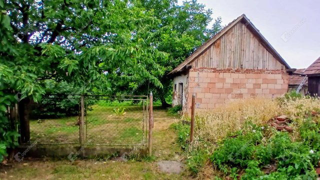 Eladó családi ház, Söjtörön 10.9 M Ft, 2 szobás