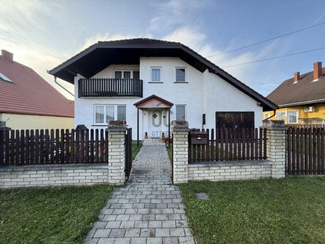 Eladó családi ház, Zalaegerszegen 95 M Ft, 5 szobás